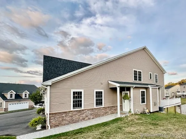 51 Brookview Circle #51, Bristol, CT 06010