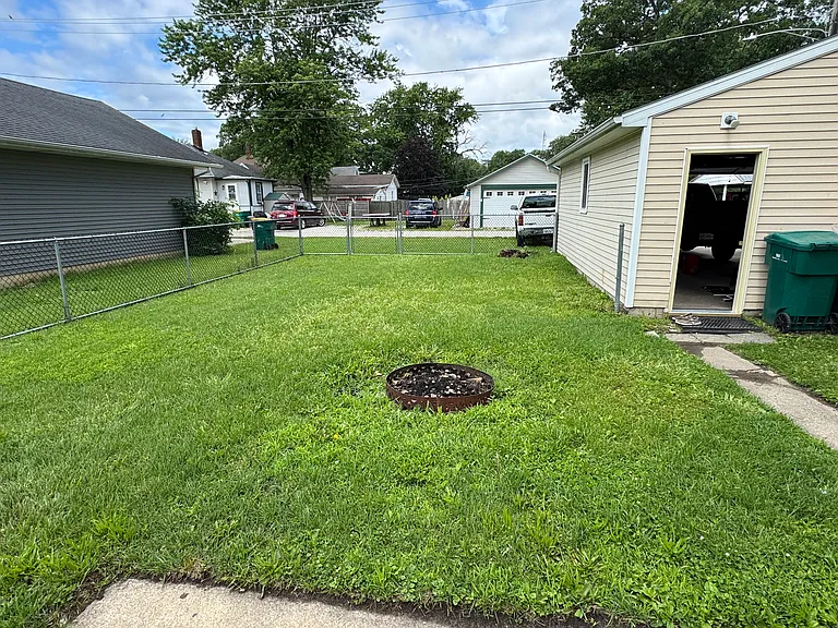 1108 S Bloomington St — Photo 3