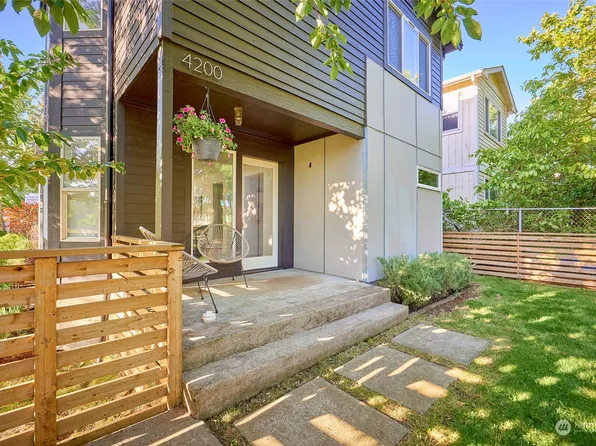 4200 S Raymond Street, Seattle, WA 98118