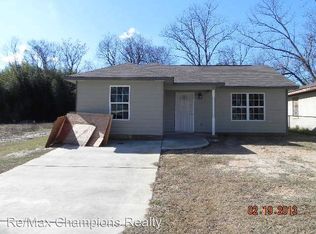 420 8th St, Phenix City, AL 36869