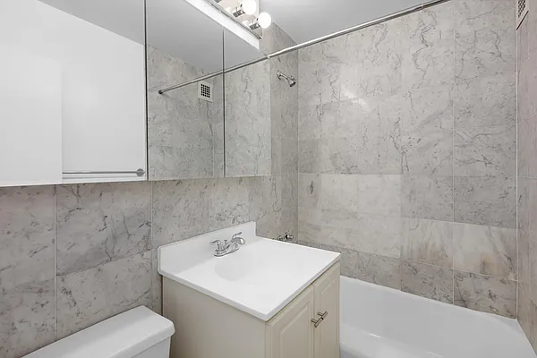 Rented by GoodRock Realty | media 15