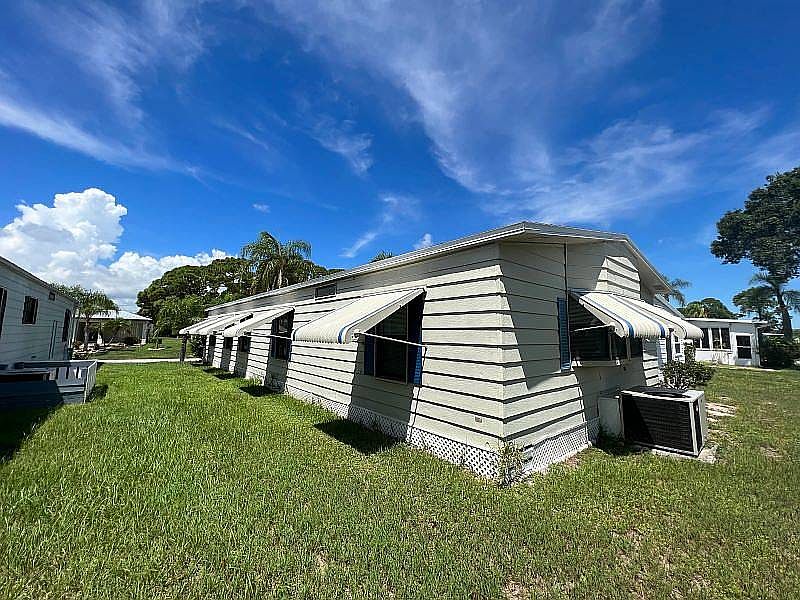2nd image of 60 Las Casitas