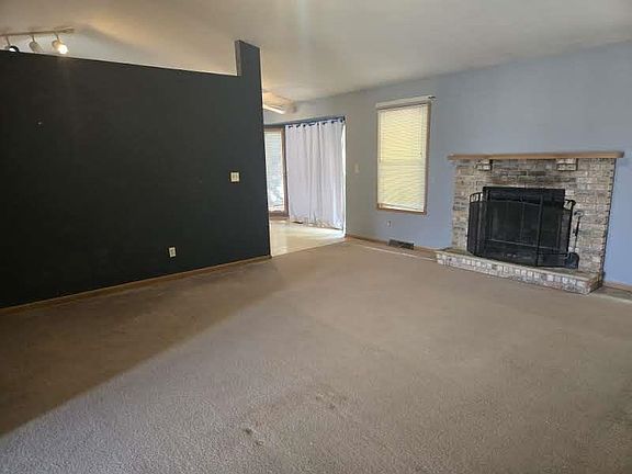 5th image of 5048 Talaton St