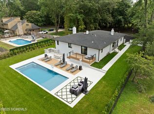 441 Slocum Place, Oakhurst, NJ 07755