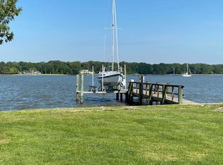 1210 Hayes Rd, Shady Side, MD 20764