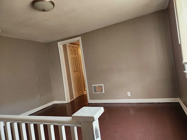 1706 E Tabor St — Photo 5