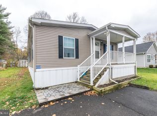 250 Wooded Dr, Doylestown, PA 18901