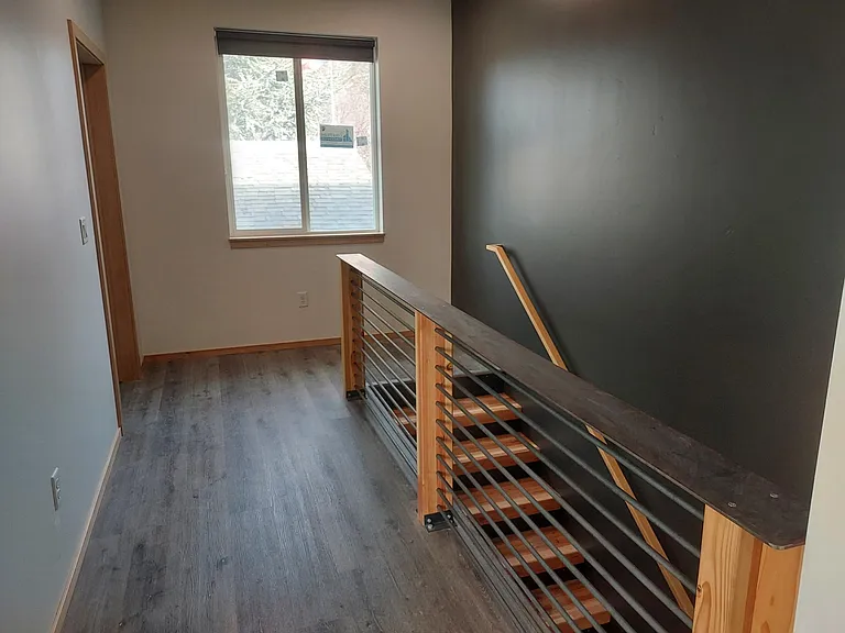 608 E 7th Ave — Photo 11