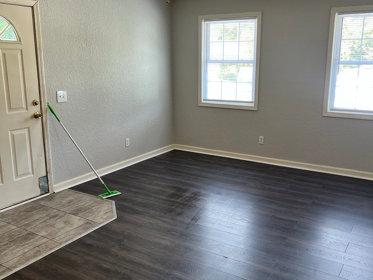 Pincecrest apartments — Photo 2