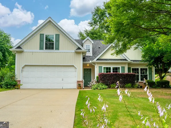 5279 Leecroft Dr, Sugar Hill, GA 30518