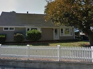 58 Berkshire Dr, Lincoln, RI 02865