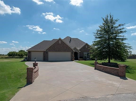 2nd image of 4972 Trade Wind Dr