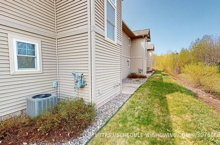 1802 N Creek Dr — Photo 14
