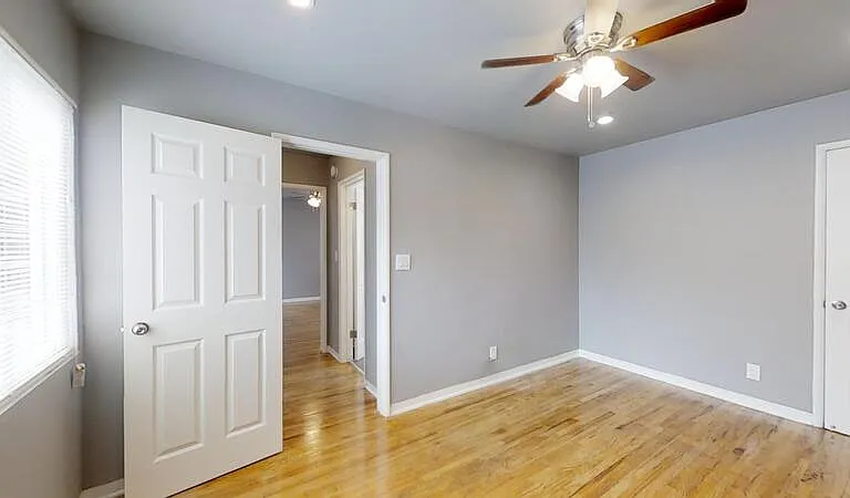 7016 1/2 Flight Ave — Photo 12