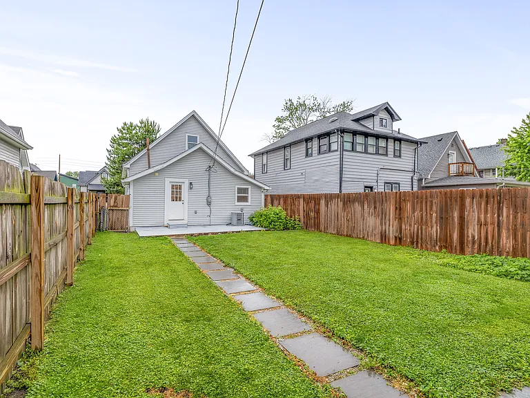831 Dawson St — Photo 22