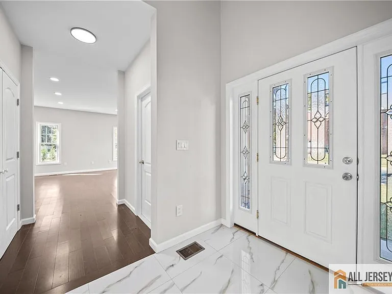 7 Mount Pleasant Ave — Photo 46