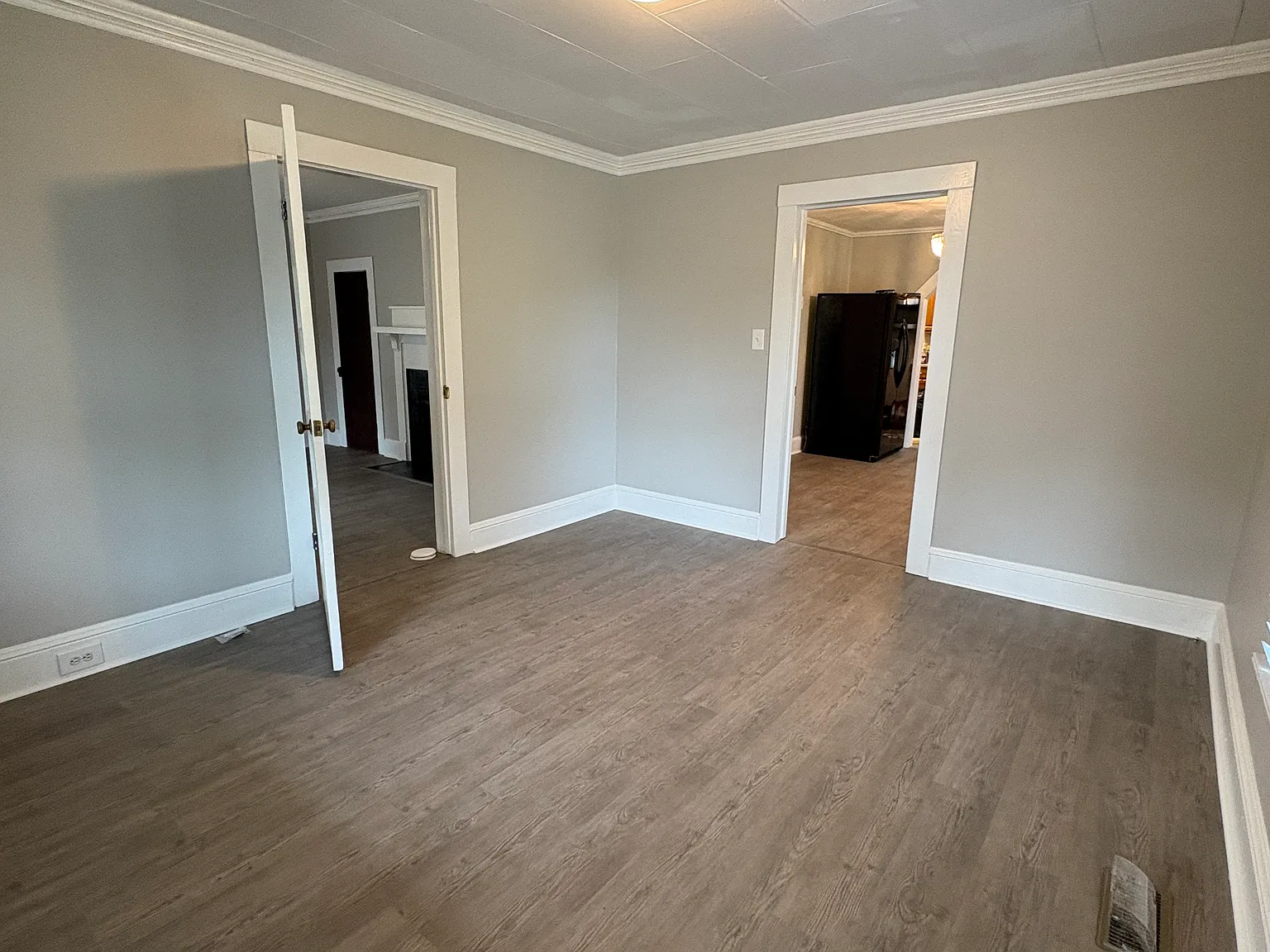 2 bed, 990 sqft, $1,450 — Photo 4