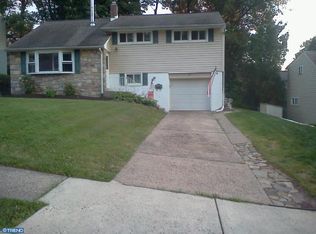 20 Forest Ave, Willow Grove, PA 19090