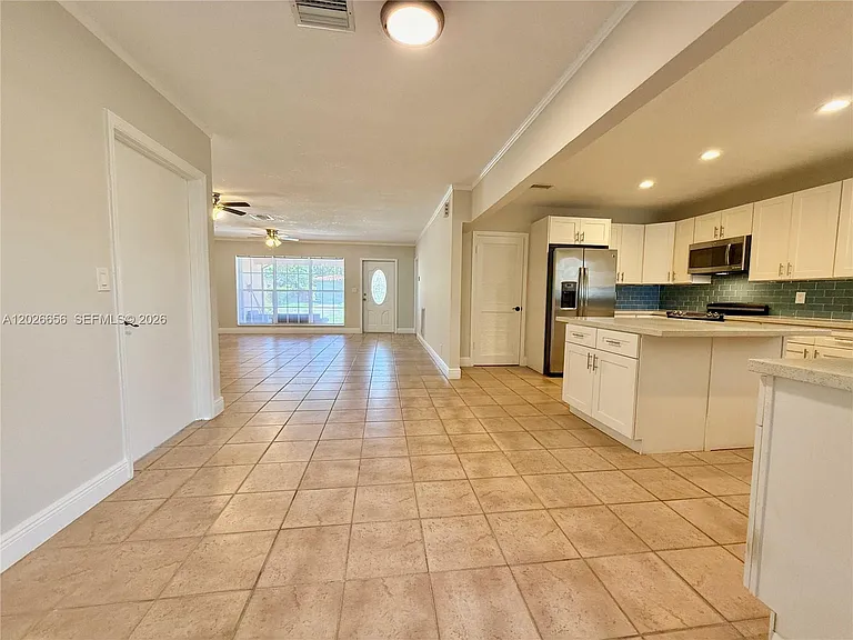 206 SE 3rd Pl — Photo 19