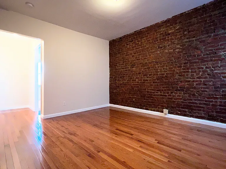 4113 31st Ave #3 — Photo 1