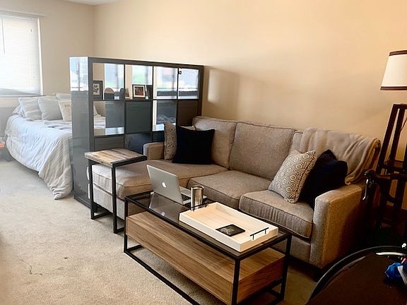5th image of 607 W Wrightwood Ave APT 706