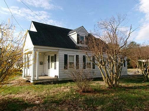 3rd image of 111 Reliance Ave