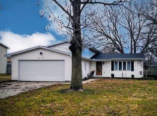 303 Philip Dr, Tolono, IL 61880