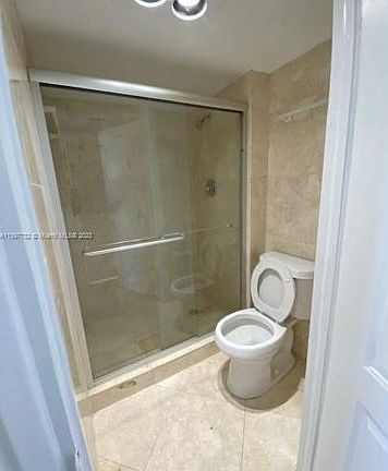 5th image of 20505 E Country Club Dr APT 934