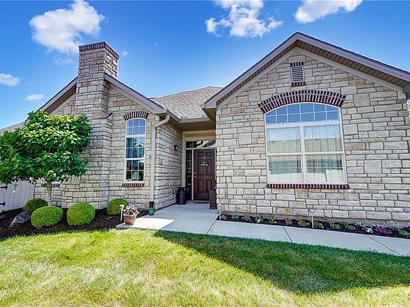 2nd image of 7053 Creekside Cir