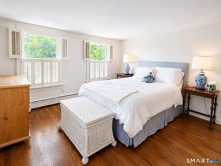 124 Rowayton Ave — Photo 15