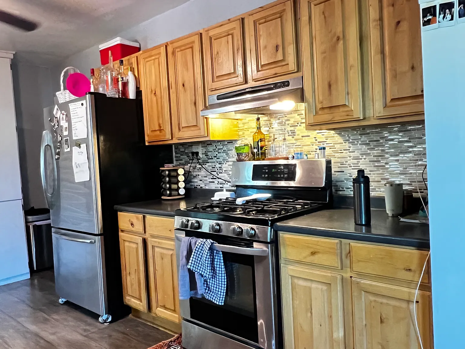 4 bed, 2050 sqft, $2,720 — Photo 4