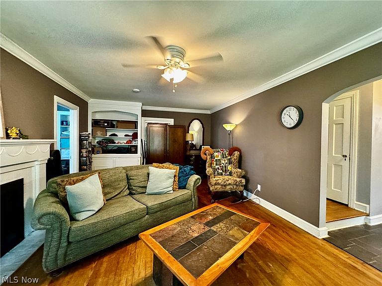 Listing photo 5