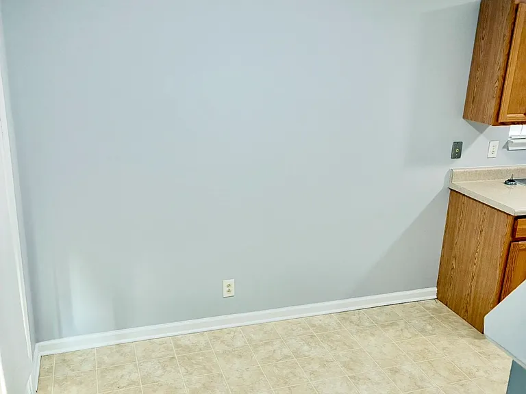 1430 Amal Dr — Photo 13