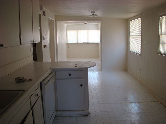 2nd image of 16560 Green Tree Blvd