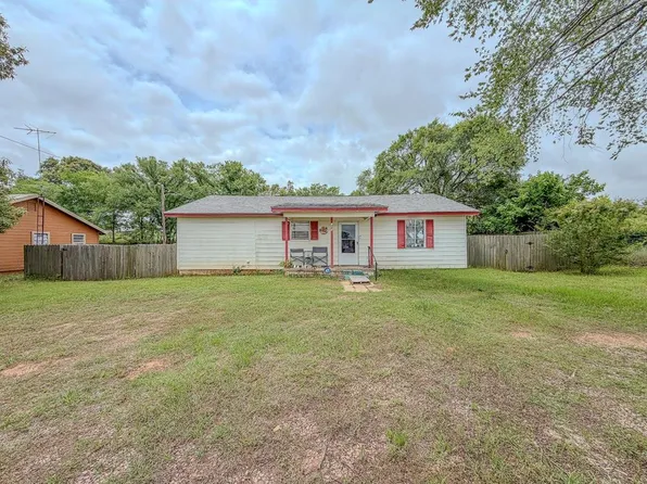 161 An County Rd #422, Palestine, TX 75803