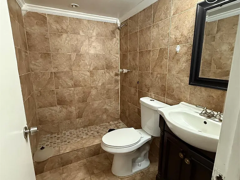 1200 NW 87th Ave #114 — Photo 9