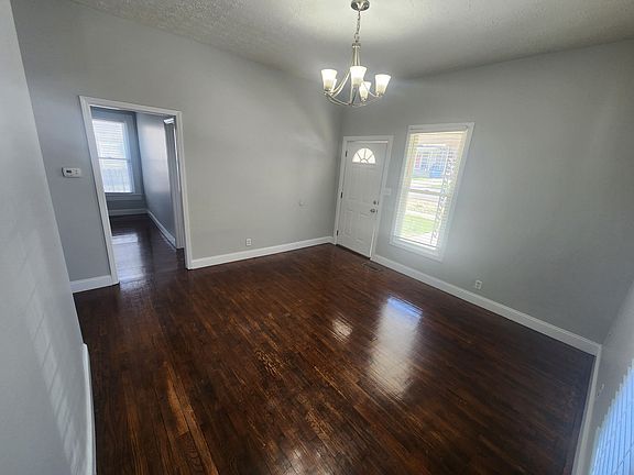 2nd image of 121 Center St