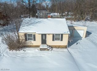 23070 Alexander Rd, Bedford, OH 44146