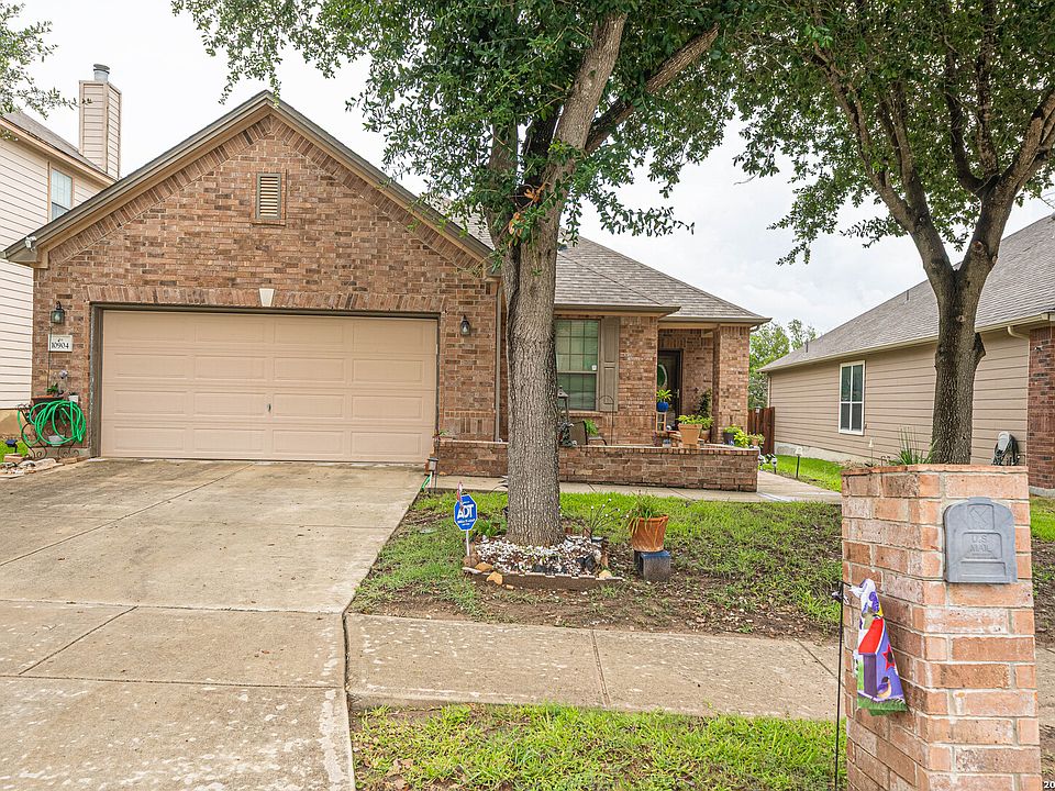 1st image of 10904 Denae Dr