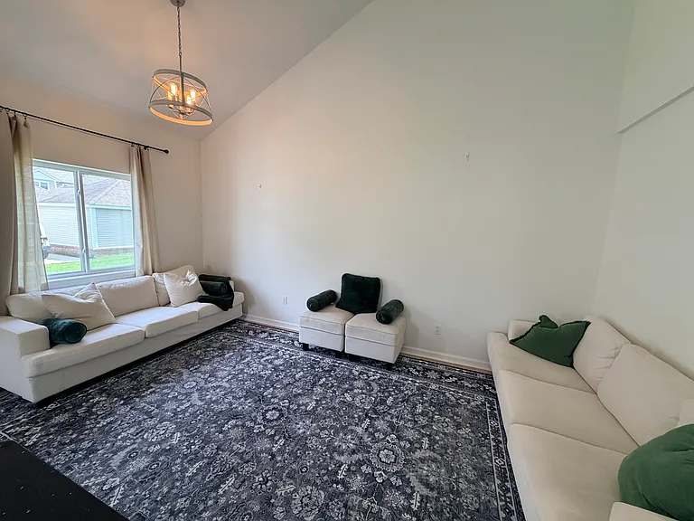 5881 Woodruff View Dr — Photo 6