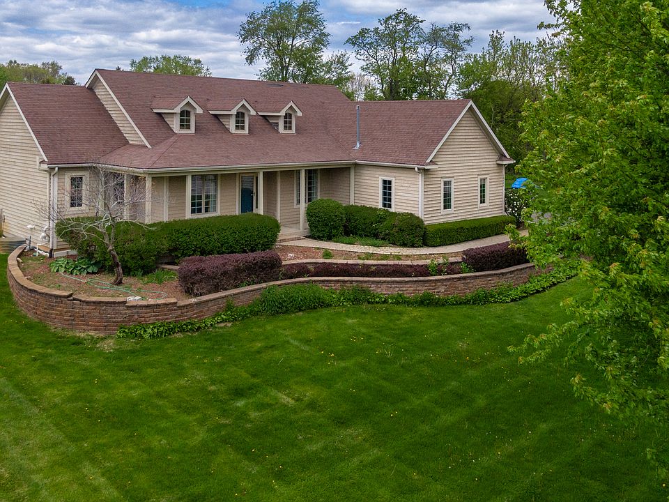 1st image of 10303 Fox Bluff Ln