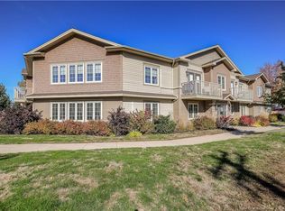 98 Pleasant St #202, Shediac, NB E4P2L6