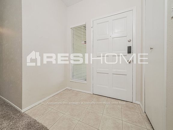 3rd image of 308 Elmwood Ct