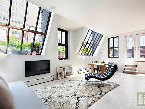 2nd image of 258 Broadway APT 9E