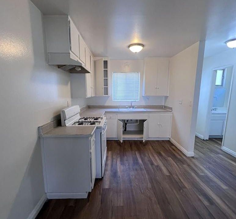 1st image of 1245 S Greenwood Ave #16