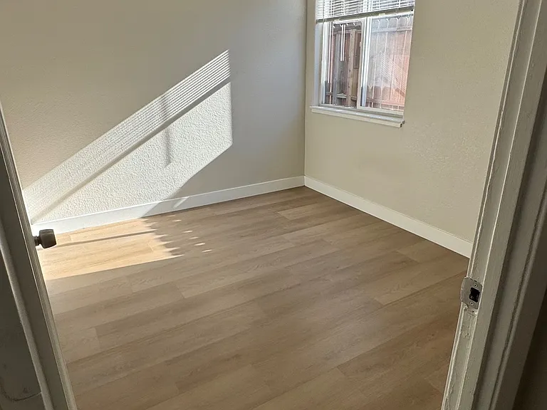 538 Douglas Ave #BACK — Photo 13