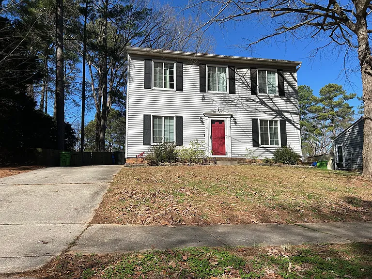 3304 Joanne Dr — Photo 1