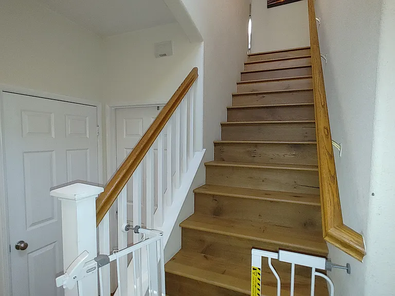 14356 Gilmore St — Photo 20
