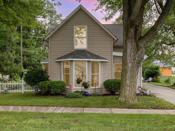 232 Henry St, Hemlock, MI 48626