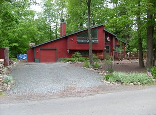 1078 Salamanca Dr, Tobyhanna, PA